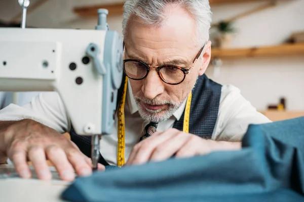 The Role of AI in Textile Manufacturing for Fashion